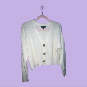 Women’s Cropped button up Cardigan